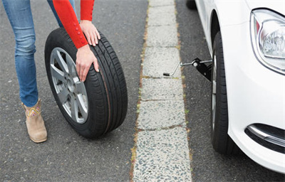 临澧东营区道路救援